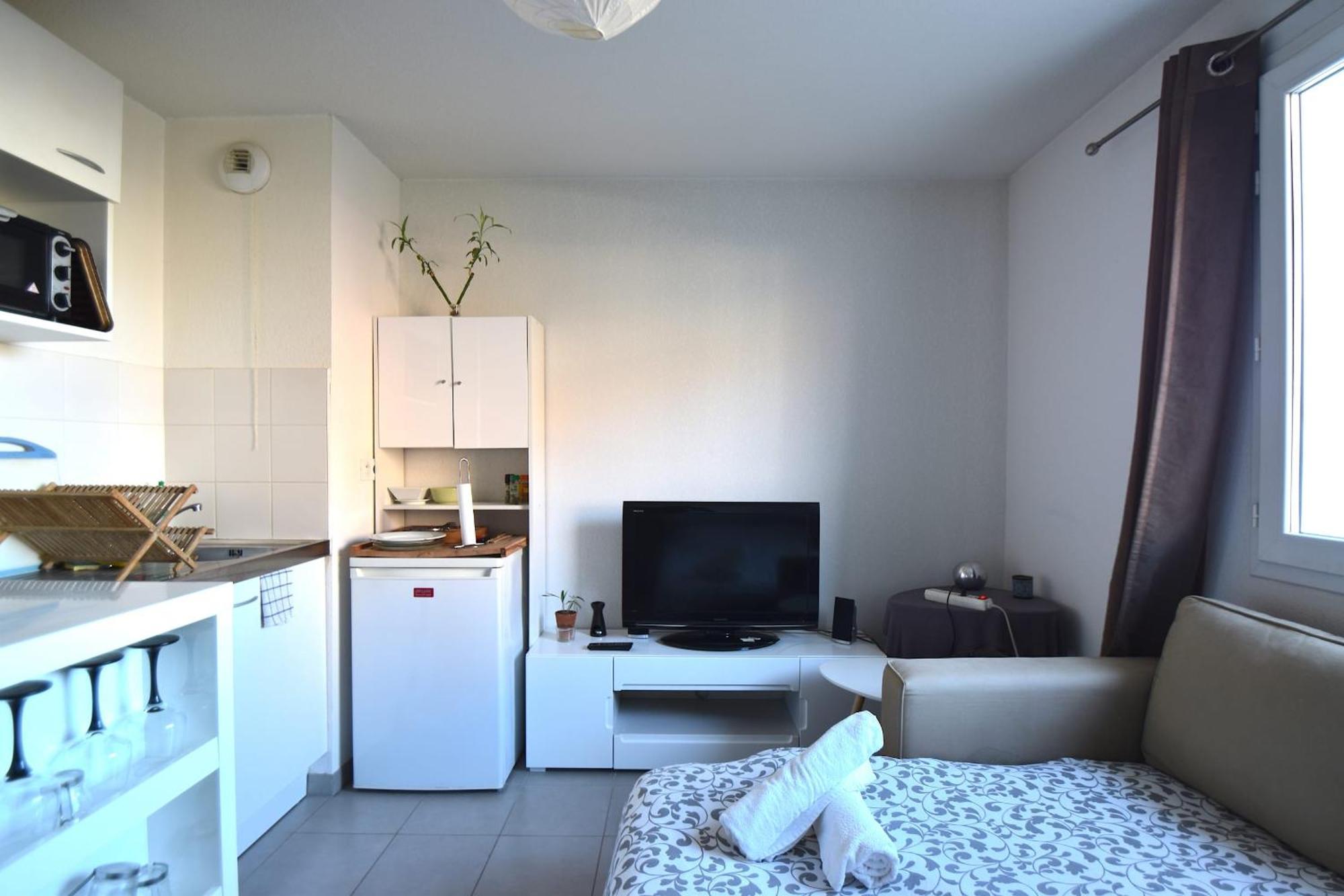 Studio Gare St Roch 1Er Etage - Air Rental Montpellier Eksteriør billede